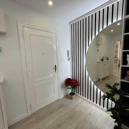 Apartamentos C&E Haro Bagian luar foto