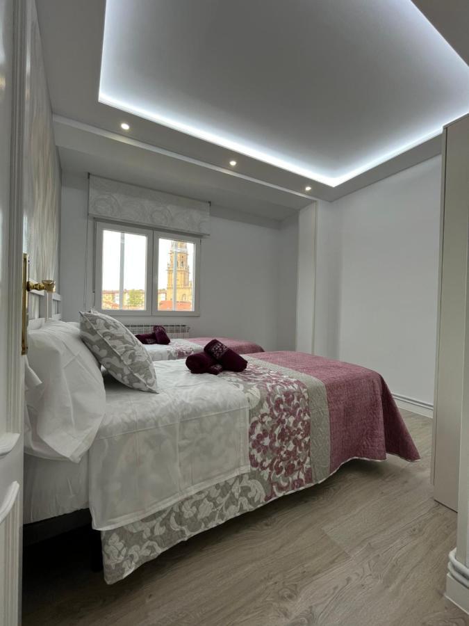 Apartamentos C&E Haro Bagian luar foto