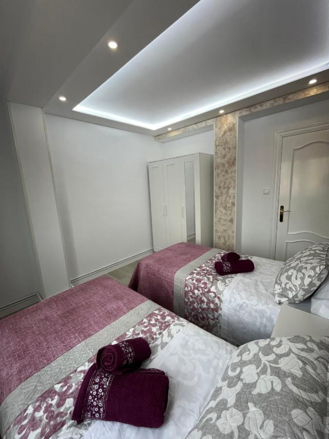 Apartamentos C&E Haro Bagian luar foto