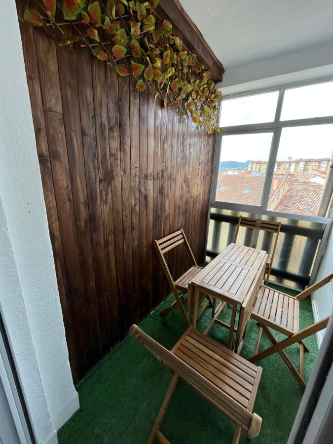 Apartamentos C&E Haro Bagian luar foto